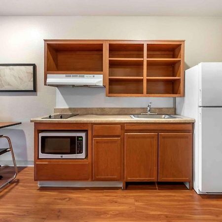 Extended Stay America Select Suites - Grand Rapids - Вайомінг Екстер'єр фото